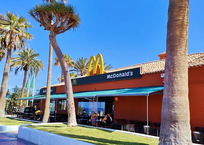 Parque Santiago 2 En Playa De Americas Арона